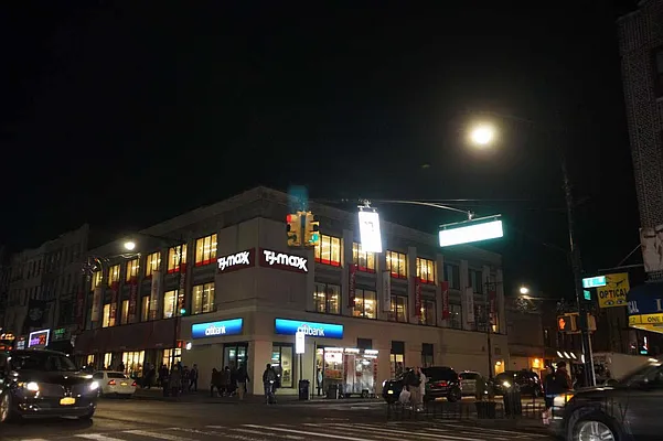 Rented by Norman Raindel, LREB | media 31