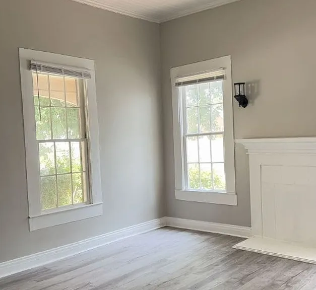 410 Mosley St — Photo 2