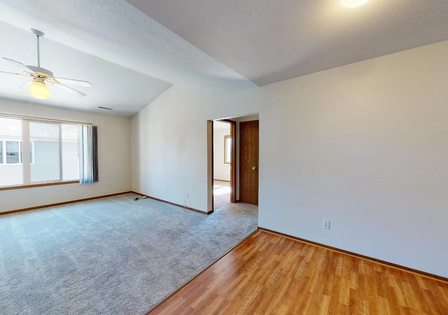 4517 Steinbeck St — Photo 3