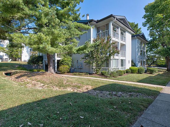 2nd image of 395 Redding Rd APT 242