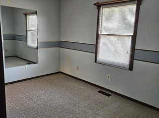 1330 Springbrook Rd, Fort Wayne, IN 46825