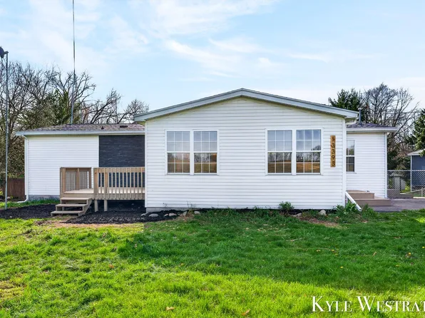 13393 Cypress Ave, Sand Lake, MI 49343