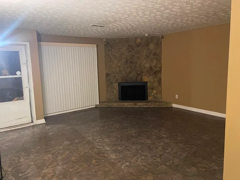 5133 Galbraith Cir — Photo 22