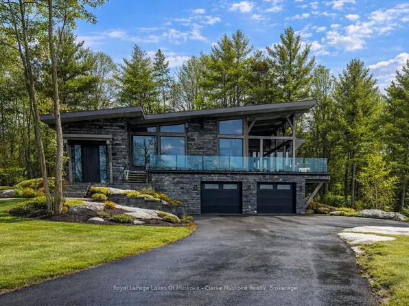 1210 Falkenburg Rd, Bracebridge, ON P1L 1X4