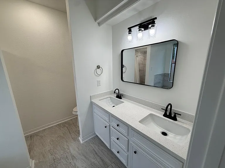 4731 N Cashel Cir — Photo 5