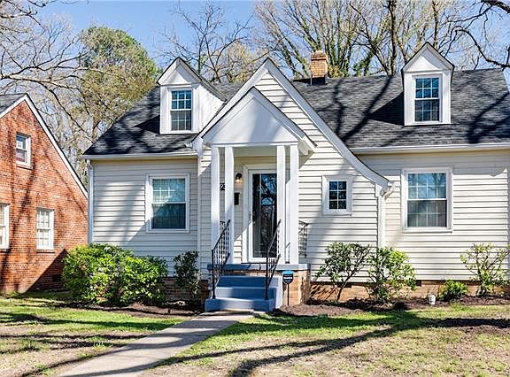 2nd image of 3933 Merry Oaks Ave
