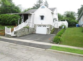 508 Woodford Ave, Endicott, NY 13760