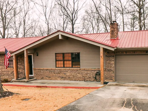 1408 Country Club Ln, Red Bay, AL 35582