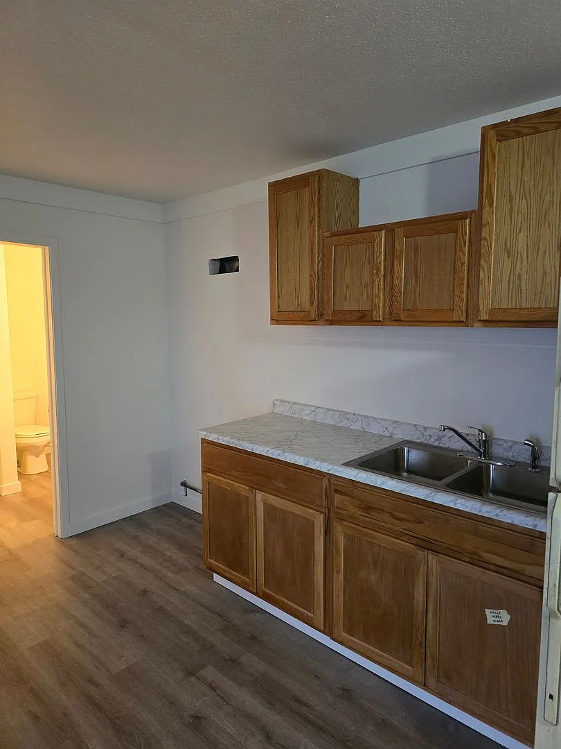 Rent Sux - 110 Alderson Street — Photo 3