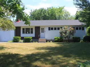 3 Sharon Rd, South Hamilton, MA 01982