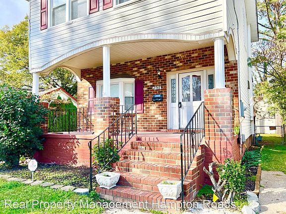5th image of 2742 Westminster Ave