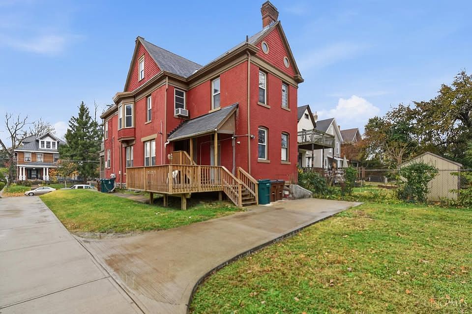 1st image of 1820 Kinney Ave #2