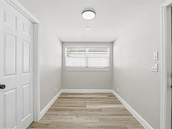 8012 Dell Dr — Photo 15