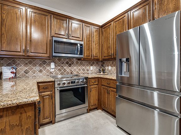 4th image of 2212 Paige Ct