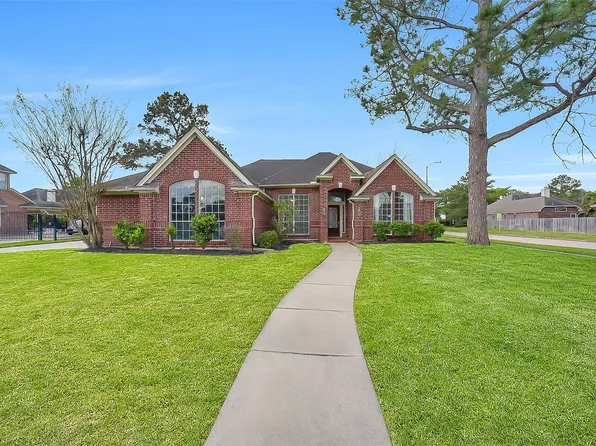 20739 Maple Village Dr, Cypress, TX 77433