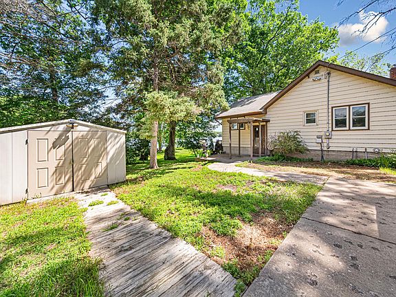3rd image of 22913 W Martin Lake Dr NE