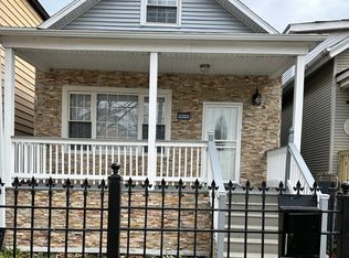 10049 S Avenue M, Chicago, IL 60617