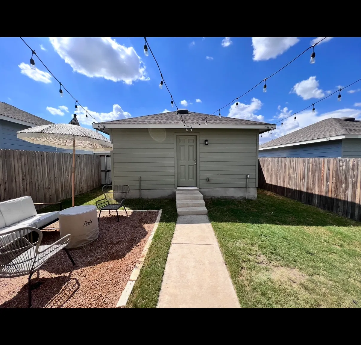3 bed, 1370 sqft, $2,000 — Photo 4