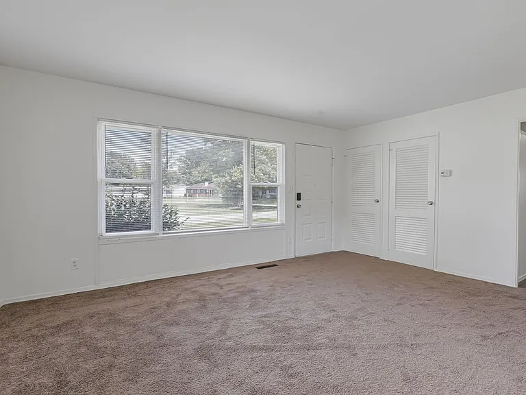 7399 Wollam Ave — Photo 7