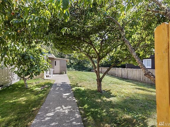 4th image of 12611 NE Philip Dr