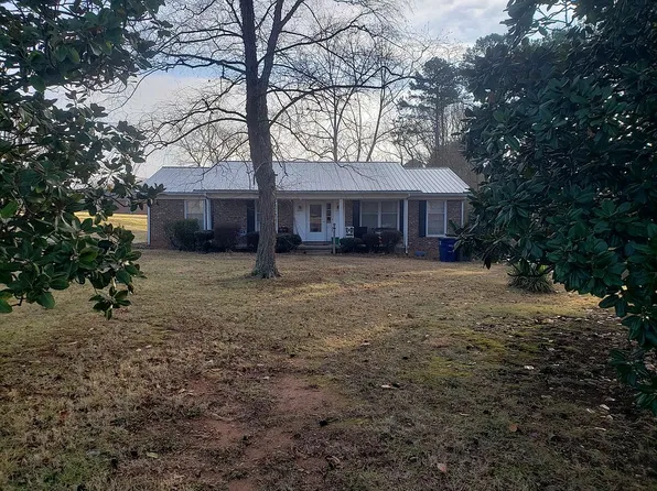 3701 Cora Dr, Winston Salem, NC 27127