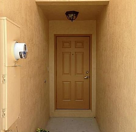 3rd image of 4051 Oak Landing Dr