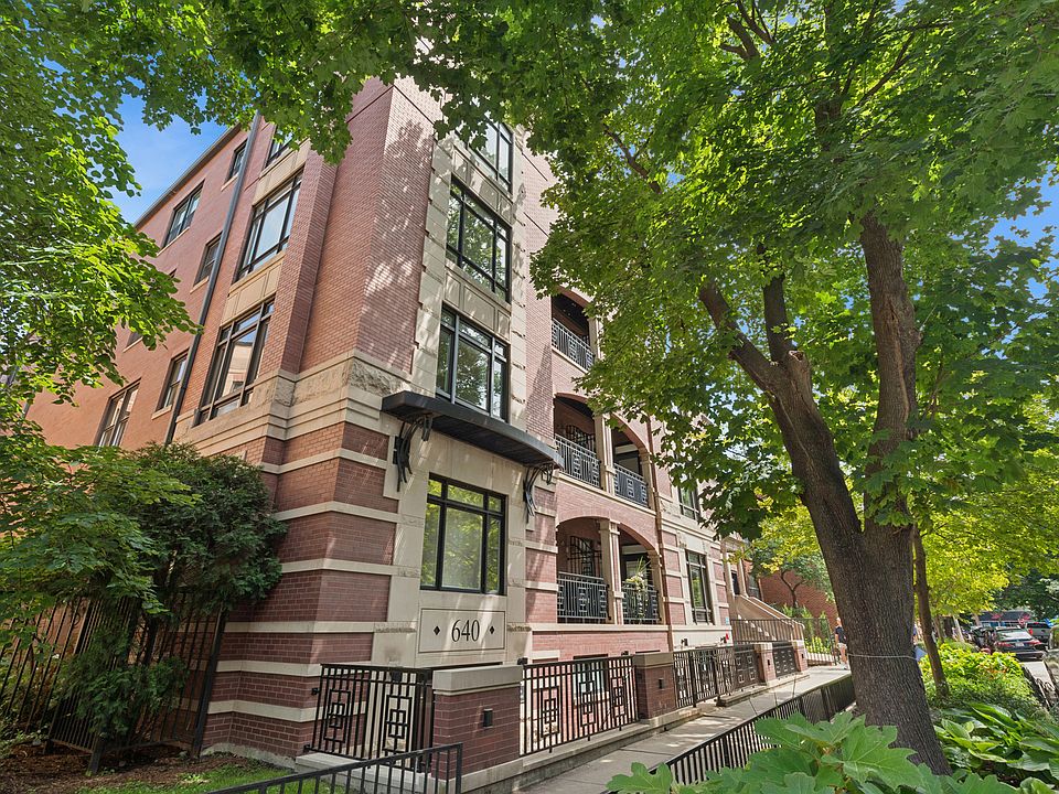 1st image of 640 W Barry Ave APT 204