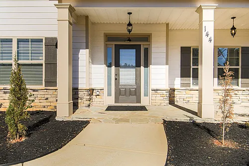 144 Reserve Pl Photo 1