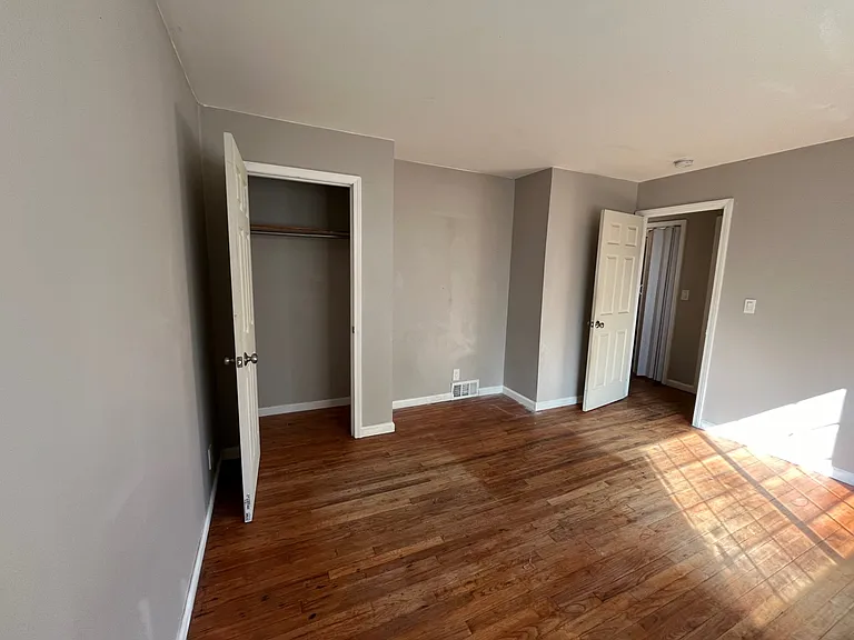 5836-5840 Glendora Rd — Photo 11