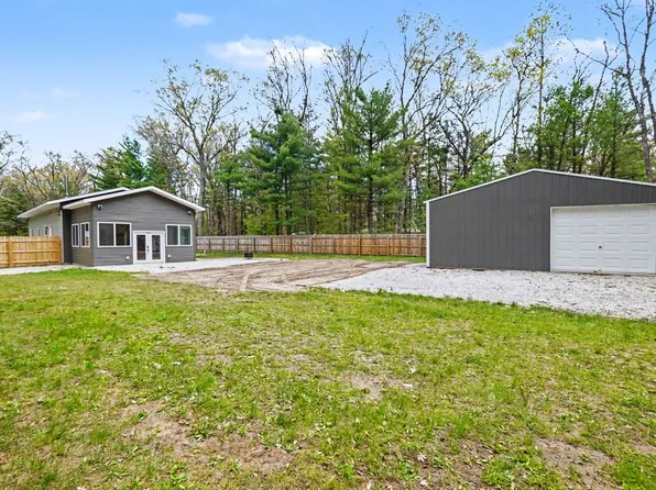 1581 W Lone Pine Dr, Baldwin, MI 49304