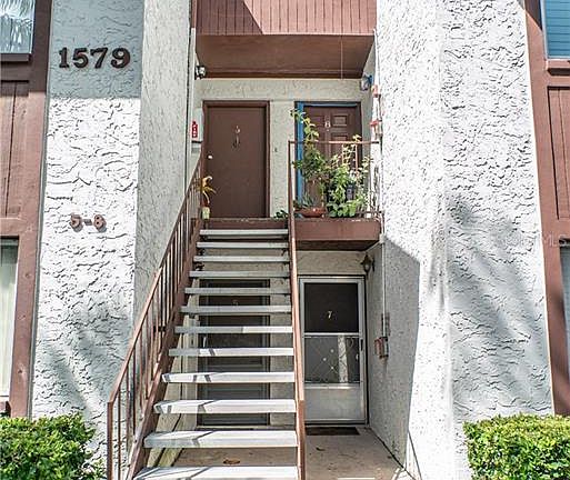 2nd image of 1579 Greenlea Dr APT 5