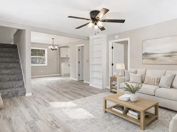 115 W 4th St, Manawa, WI 54949