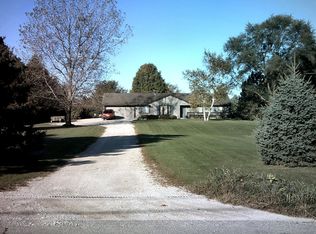 W220S6835 Crowbar Dr, Muskego, WI 53150