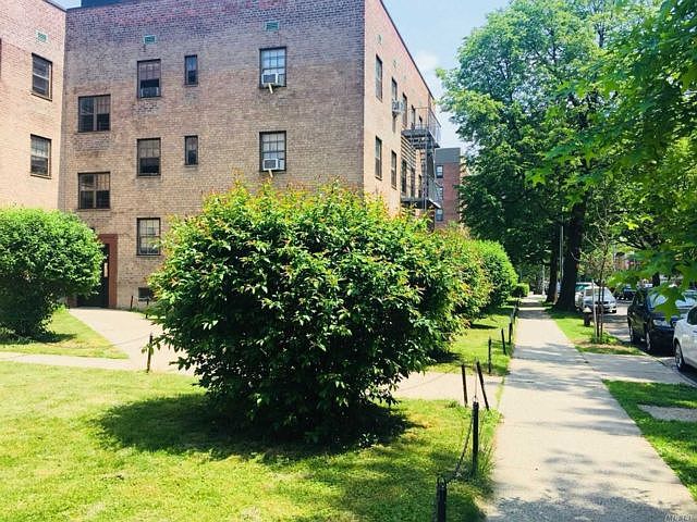 1st image of 147-11 79th Ave APT 1M