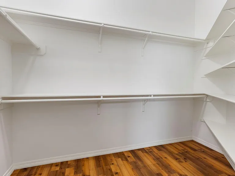 6 E Cottage Green St — Photo 35