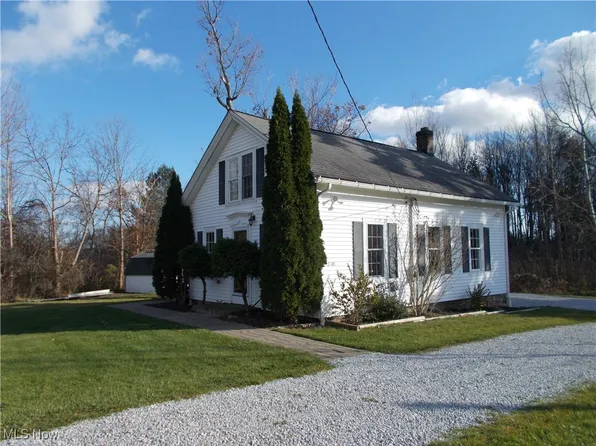 12141 Aquilla Rd, Chardon, OH 44024