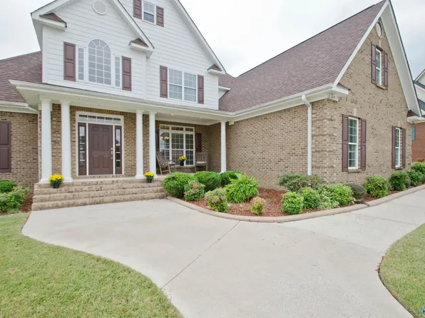 22180 Diamond Pointe Dr, Athens, AL 35613