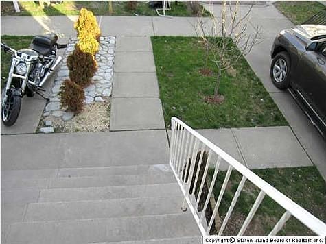 4th image of 787 Patterson Ave