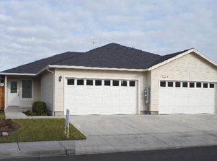 3176 Forest Hills Dr APT B, Medford, OR