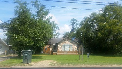 1st image of 2310 E Lucas Dr