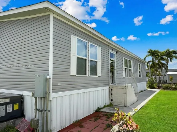 28501 SW 152nd Ave, Homestead, FL 33033