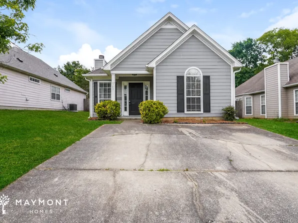 349 Camden Cove Cir, Calera, AL 35040