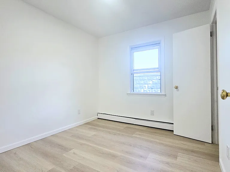 6 Brokaw Ave — Photo 6