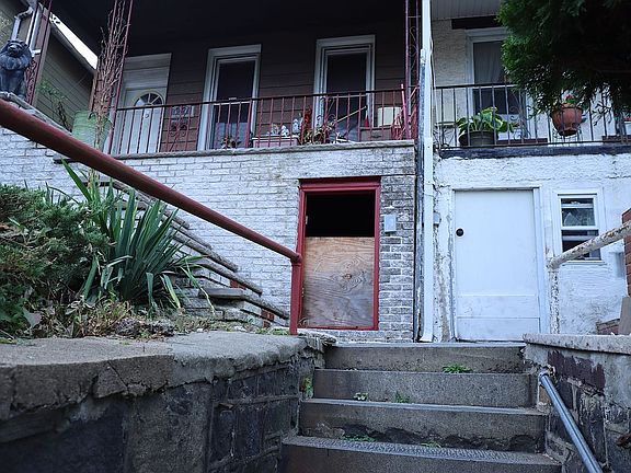 4th image of 782 Van Duzer St
