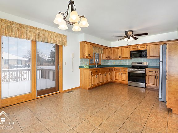 4th image of 1550 Tall Grass Ct