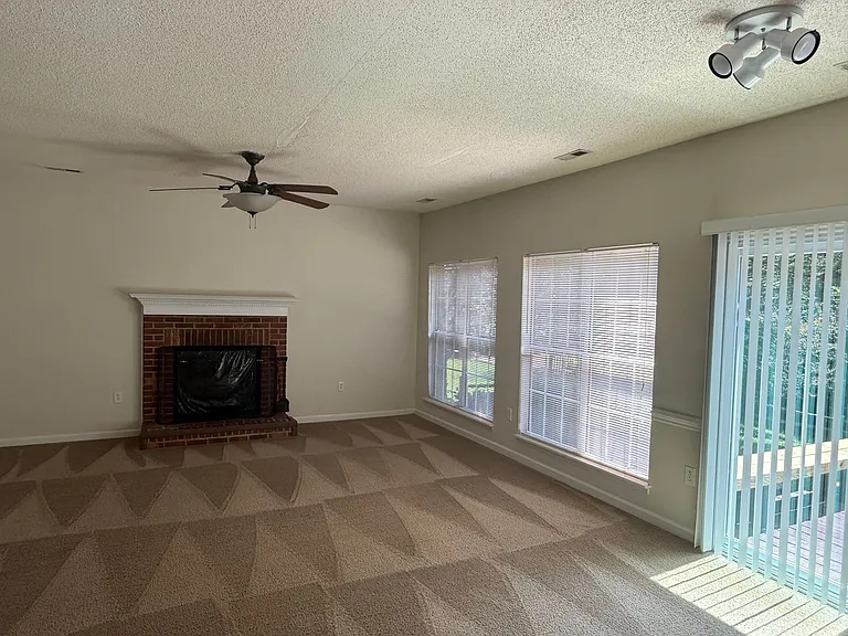 4527 Appley Mead Ln — Photo 5