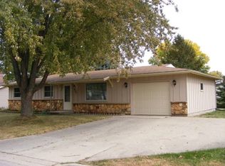 440 Springbrook Ct, Mayville, WI 53050