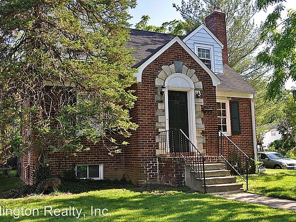 2nd image of 1038 18th St S #2