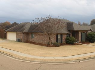 112 Millhouse Dr, Madison, MS 39110