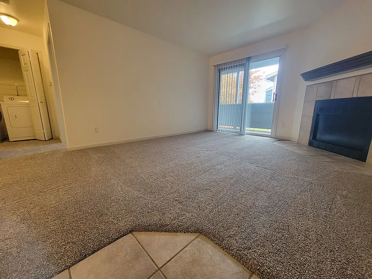 4656 White Rock Cir #5 — Photo 18